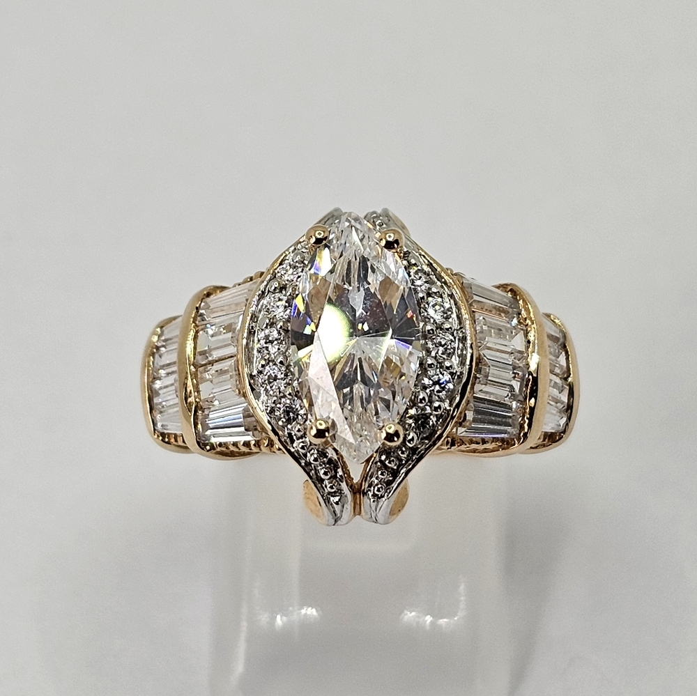 Authentic Victoria Wieck Diamond Simulant Ring 18K Vermeil! Size 8! - Picture 11 of 14